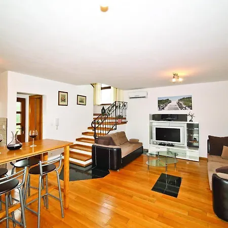 With A Fireplace 08 펜션 *