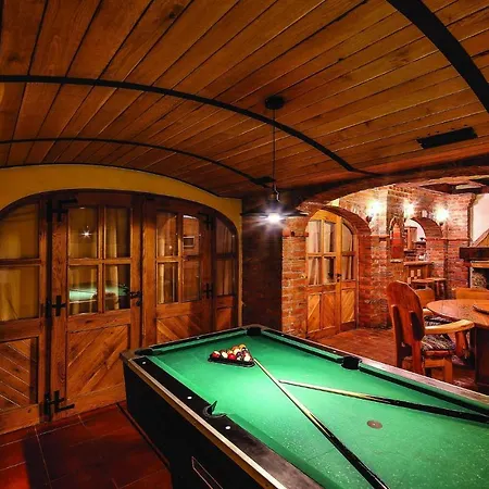 With A Fireplace 08 Plano